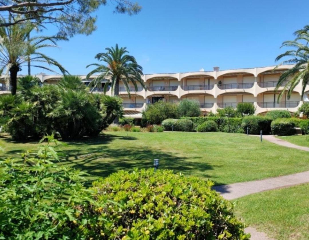 Charmant Studio Villeneuve-Loubet Exteriér fotografie
