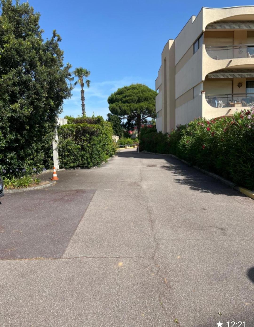Charmant Studio Villeneuve-Loubet Exteriér fotografie